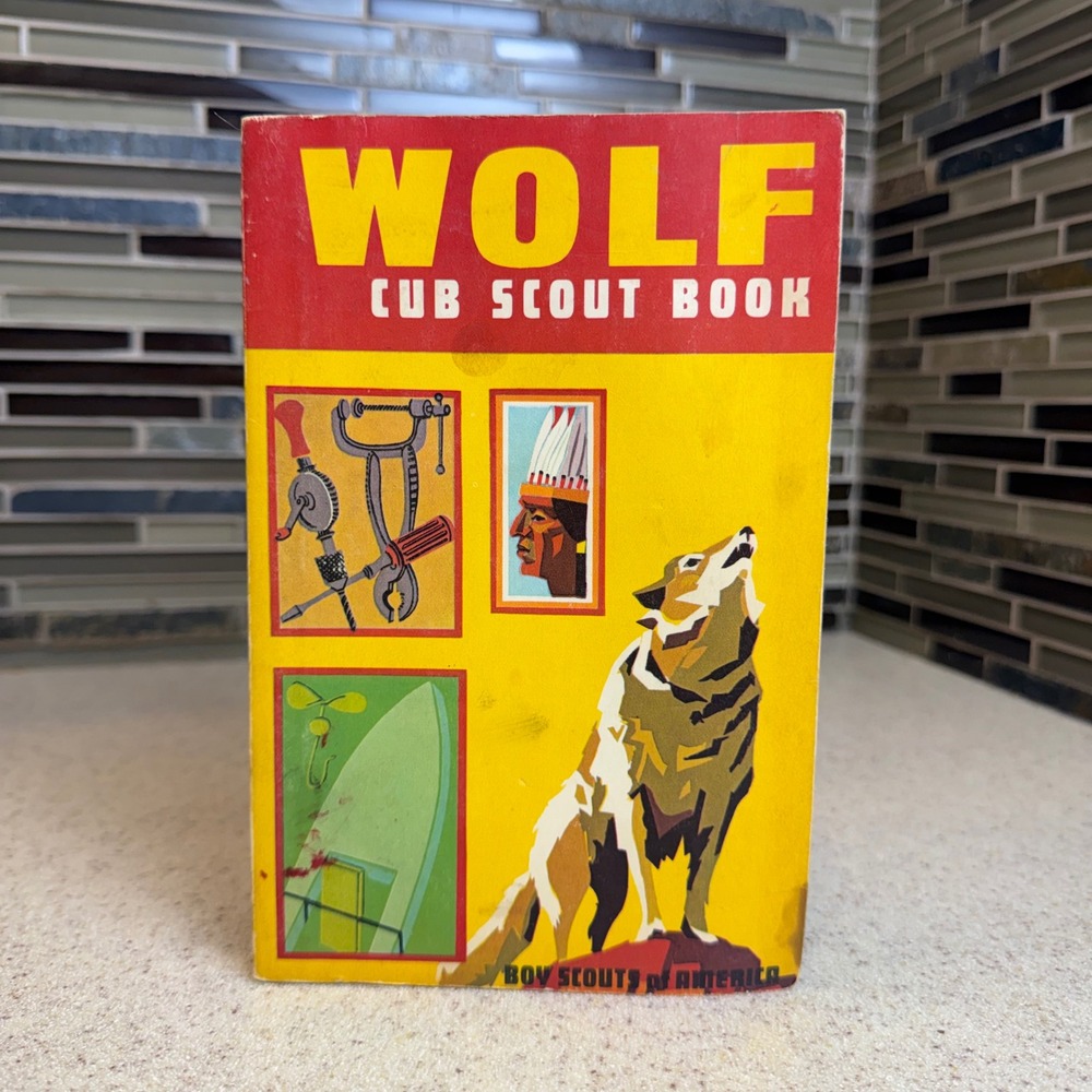 Vintage 1973 Edition Wolf Cub Scout Book Boy Scouts of America BSA Handbook 3230